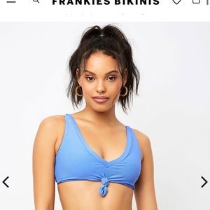 Gorgeous blue Frankie’s bikini top 💙